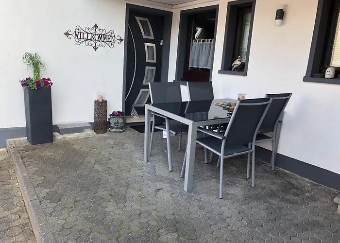 Am Mattheiser Wald Nyaraló