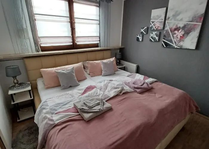 Nyaraló Am Mattheiser Wald Trier